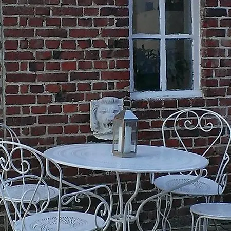 Couette-café Les Eglantines 3*