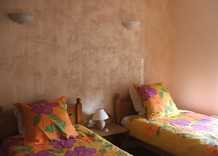 Couette-café Les Eglantines 3*